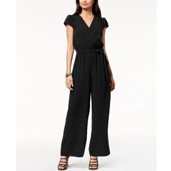 ‼️SALE‼️Cap-Sleeve Surplice Jumpsuit-Navy - Picture 2 of 4